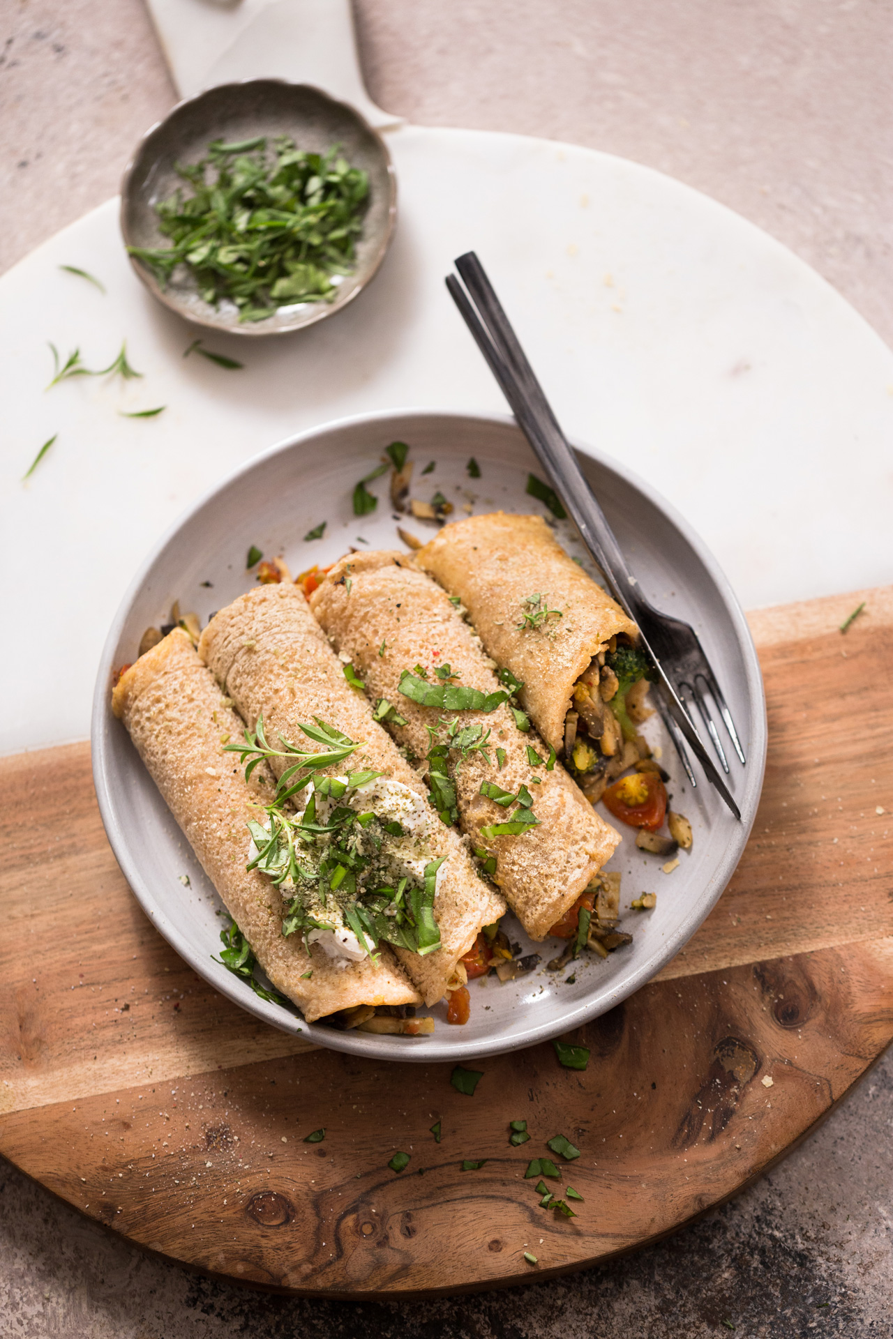 Vegane Buchweizen Crêpes mit Gemüse
