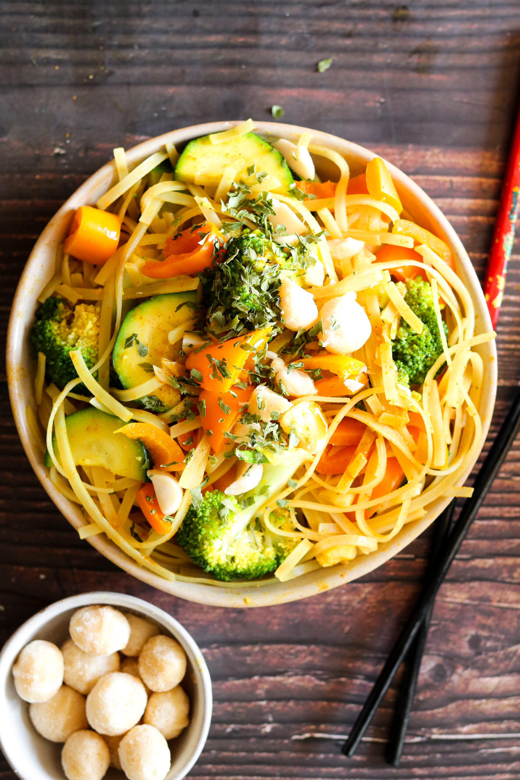 One-Pot-Currypasta mit Reisnudeln