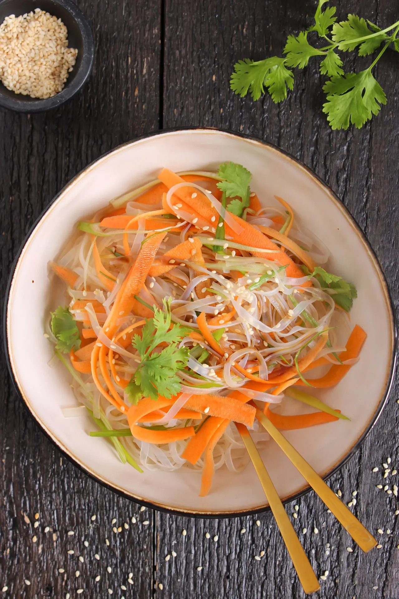 Asiatischer Reisnudelsalat