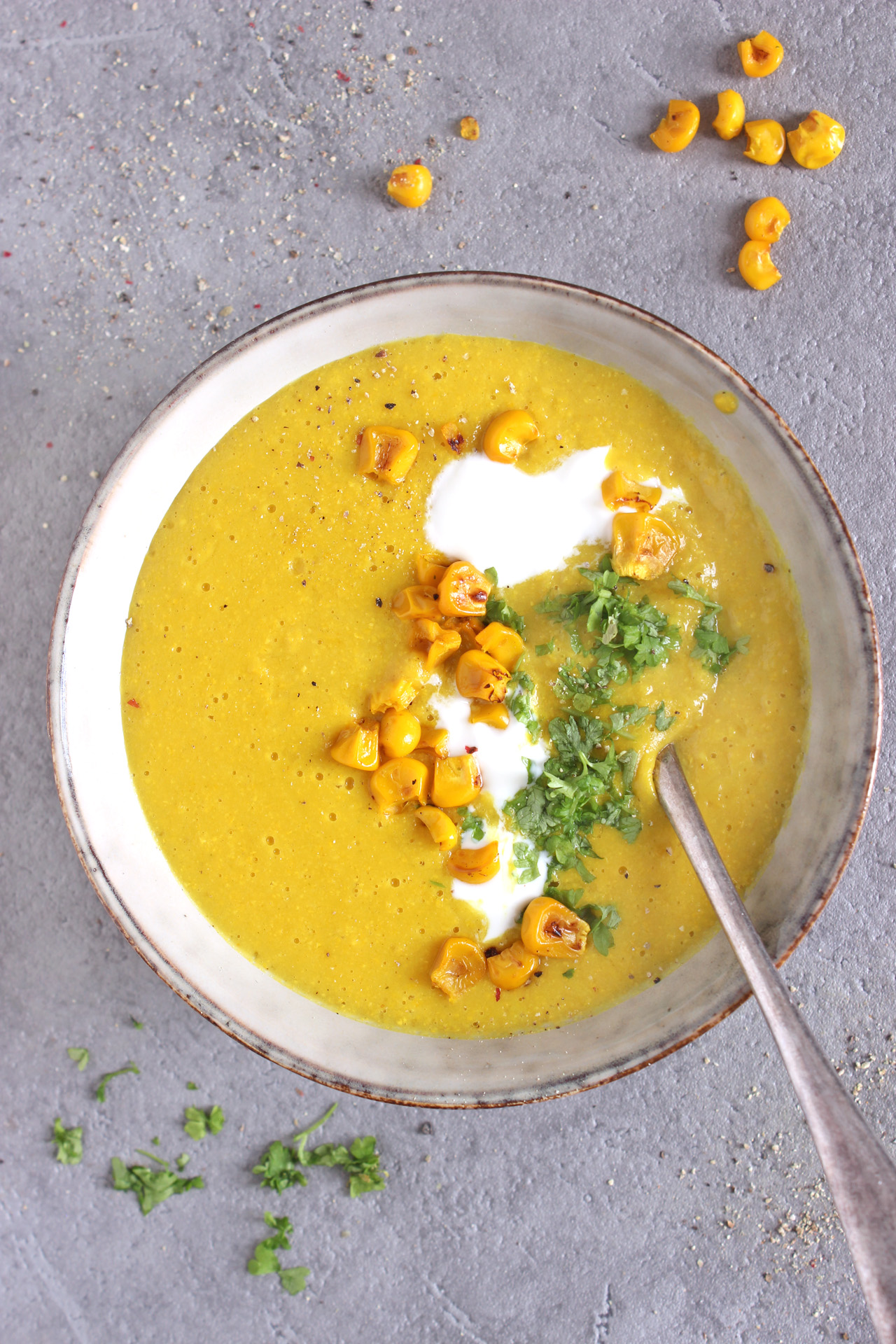 Mais-Kurkuma-Suppe