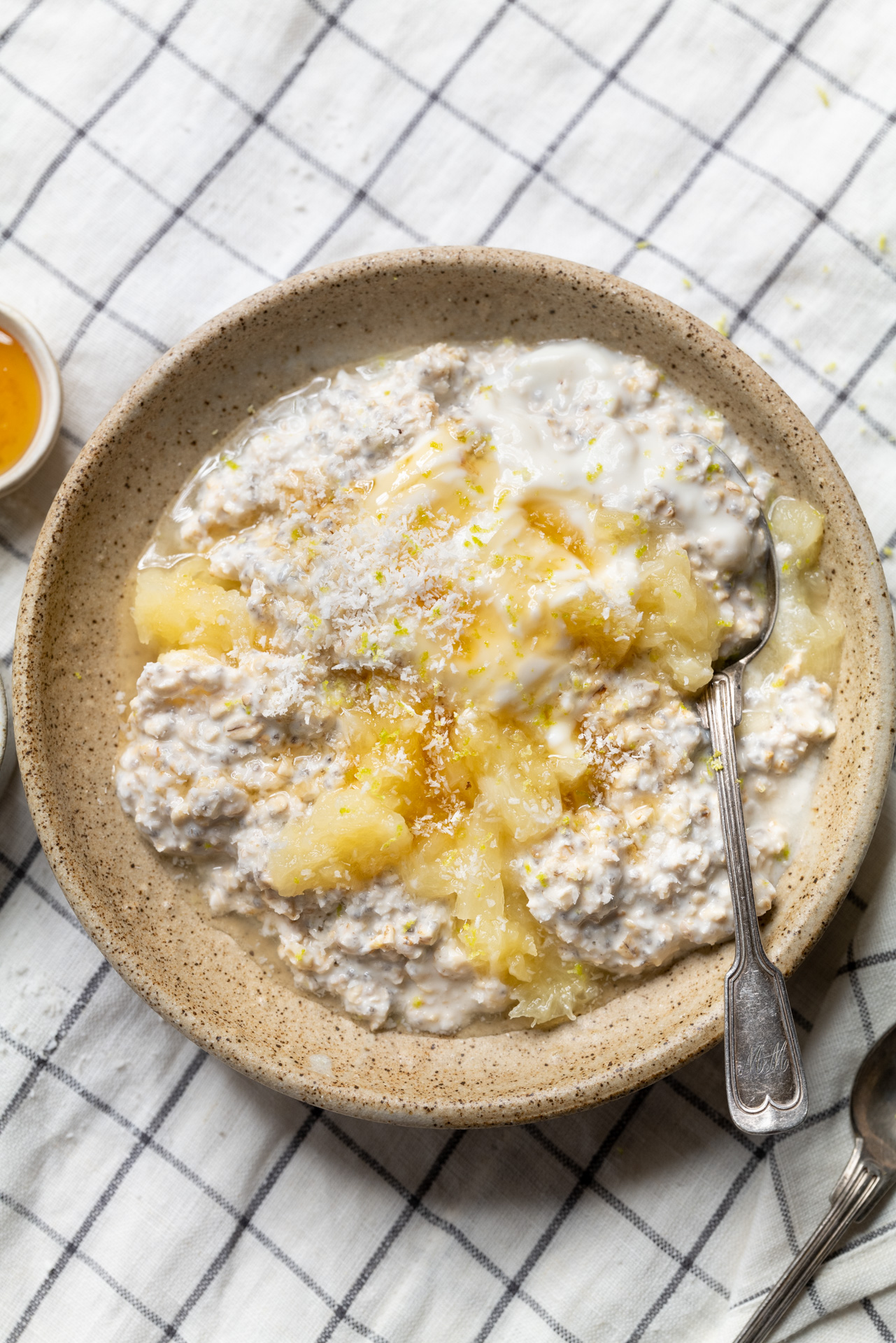 Veganes Pina-Colada-Porridge